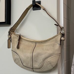 Vintage Coach Y2K Soho Hobo Ivory Leather Shoulder Bag